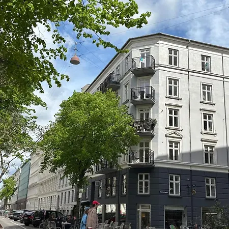 90m2 Luxury Flat In *