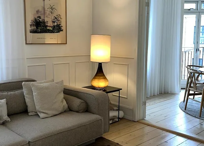 90m2 Luxury Flat In * København