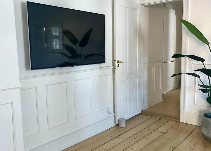 90m2 Luxury Flat In * København